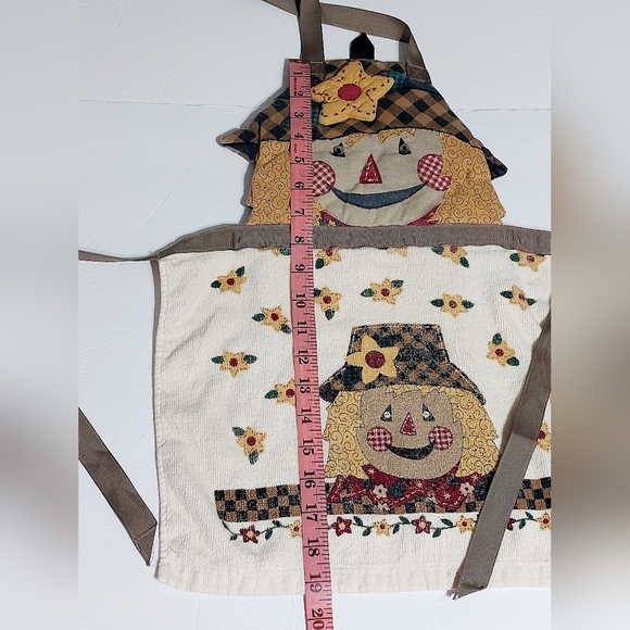 Hand made Child Size Scarecrow Dish Towel Padded Fall Apron - Picture 6 of 8